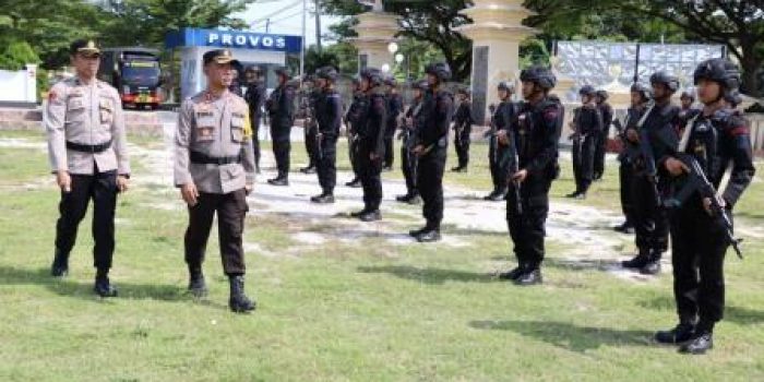 Kapolres Banggai Pimpin Apel Pengamanan Pilkades Serentak