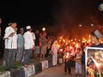 Jutaan Masyarakat Parimo Pawai Obor Sambut Ramadhan