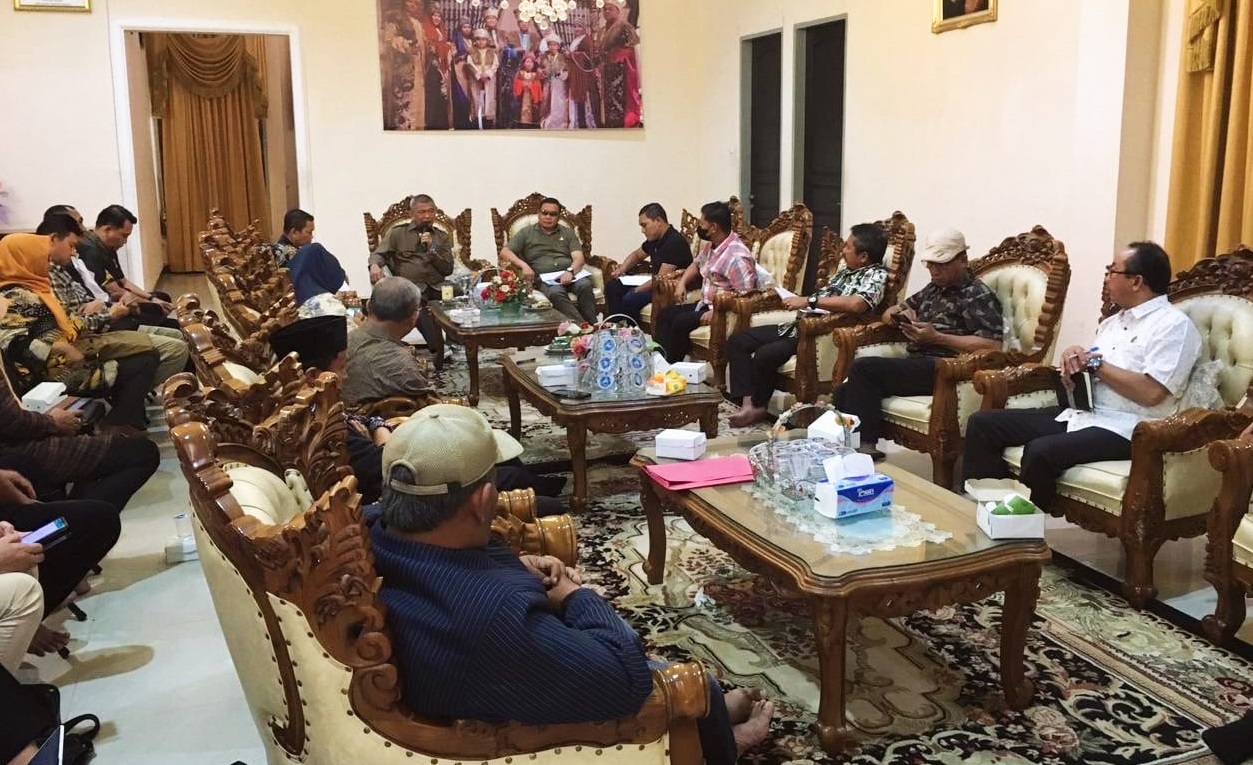 Bupati Parimo Evaluasi Aparatur Pemerintah