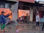 Kebakaran Melanda Dua Toko ATK di Parimo