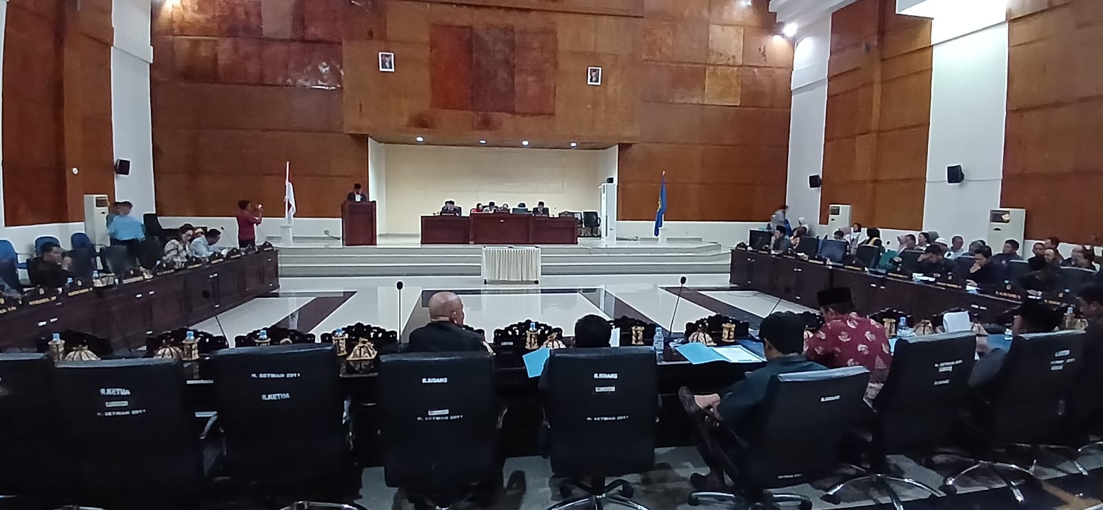 Sekda Instruksikan Tim Pendapatan Daerah Pro Aktif Dalam Pembahasan Raperda APBD