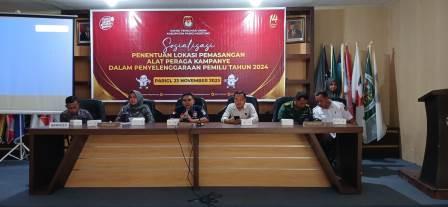 KPU Parimo Gelar Sosialisasi Penentuan Lokasi Pemasangan APK Pemilu 2024