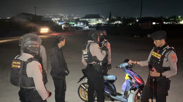 Tertibkan Pengguna Knalpot Brong, Tim Perintis Presisi Tadulako Gencar Lakukan Patroli Malam