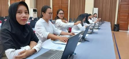 Hari Pertama Seleksi PPPK di Parimo, Lima Peserta Tidak Hadir Satu Terlambat