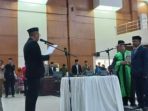 Gantikan Enggar Prayogo, Salimun Mantjabo Resmi Dilantik Sebagai PAW Anggota DPRD Parimo