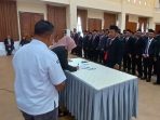 KPU Parimo Lantik 114 PPK Pilkada 2024