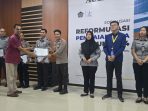 Bidhumas Polda Sulteng Meraih Penghargaan dari KPPN Palu