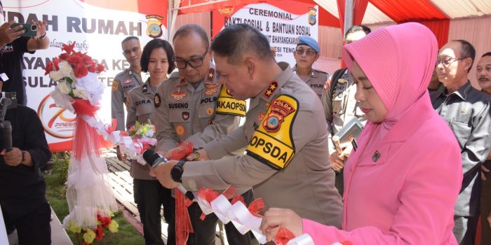 Kapolda Sulteng Resmikan Program Bedah Rumah dan Penyediaan Fasilitas Air Bersih