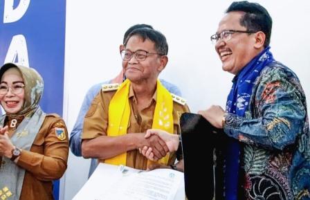 Tingkatkan Mutu Pendidikan di Sulteng, Gubernur dan Direktur Eksekutif Yayasan SSB Sigi Teken Kerja Sama