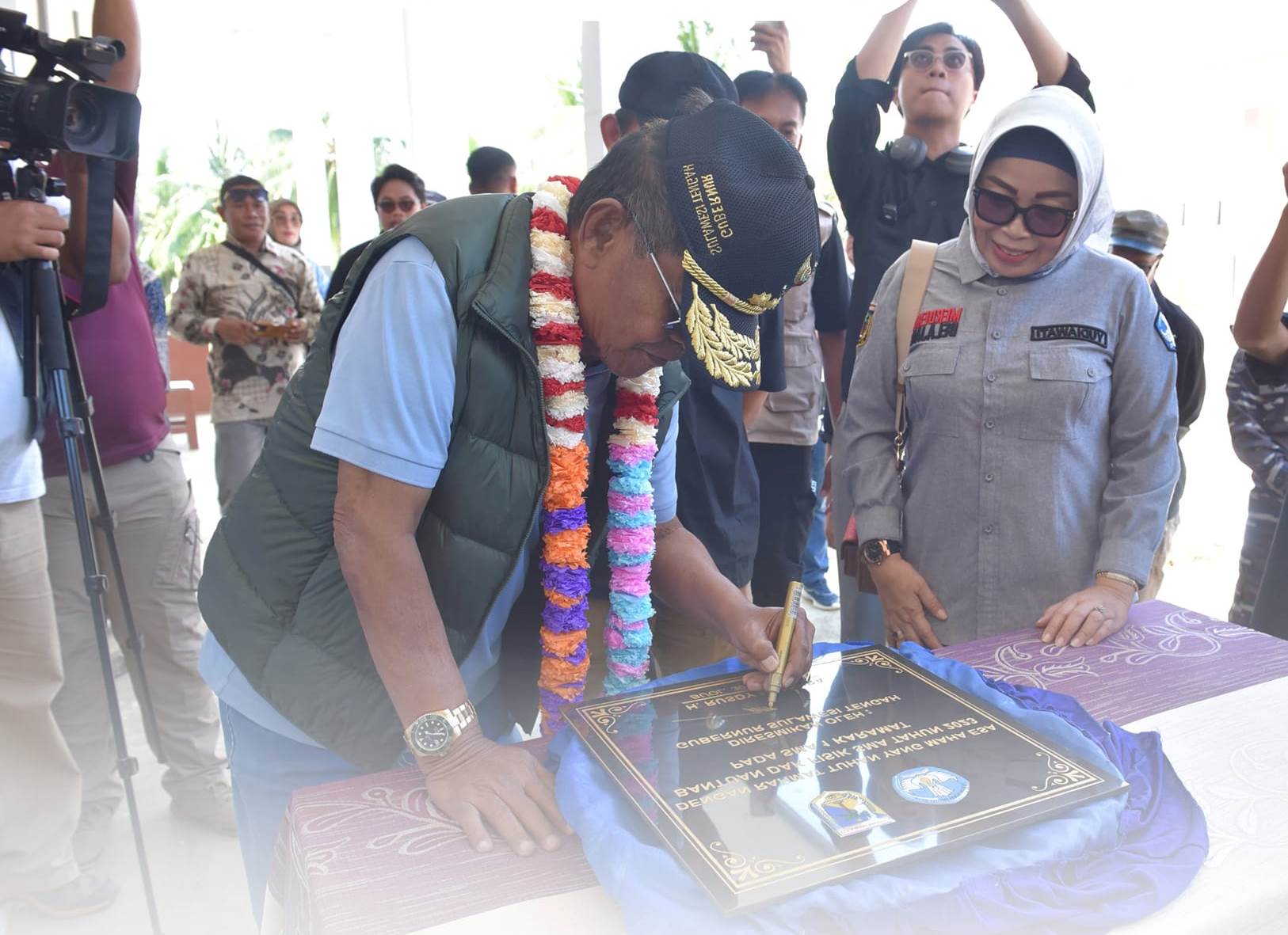 Gubernur Resmikan RKB SMAN I Karamat Kabupaten Buol