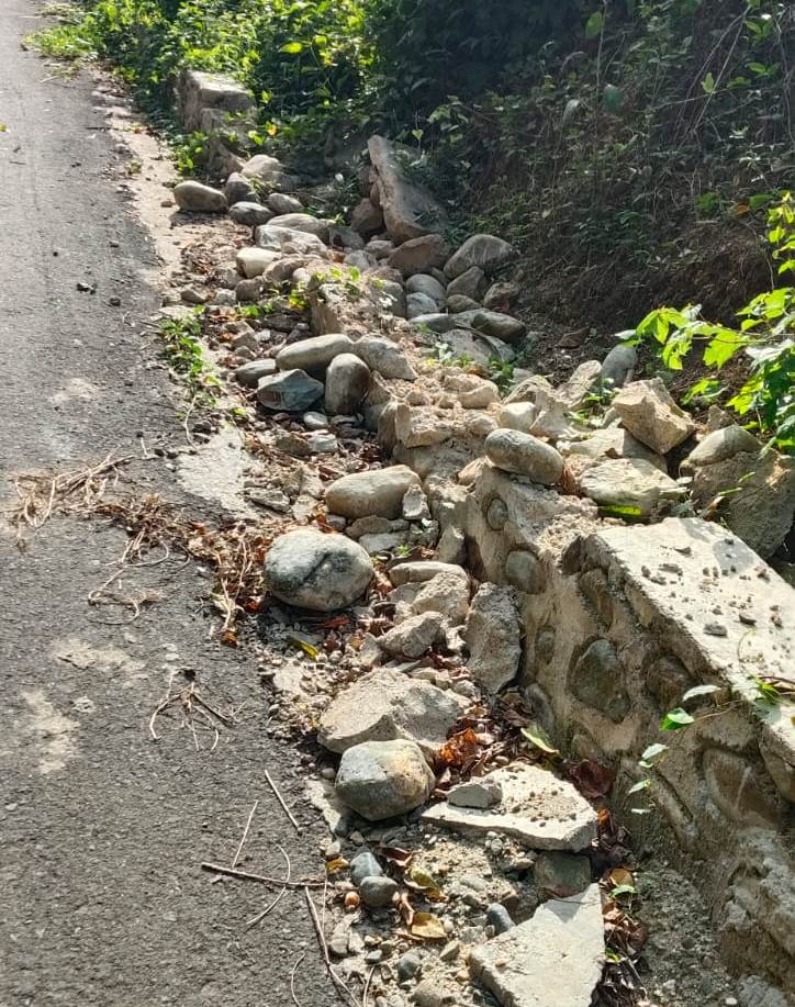 Pekerjaan Ruas Jalan Pembuni – Bronjong Bernilai Rp 7,1 Miliar Diduga Gagal Konstruksi