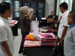 Ditresnarkoba Polda Sulteng Serahkan Tiga Terduga Pelaku Kasus Narkotika ke Kejati