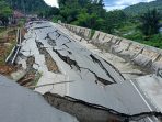 Jalan Penghubung Poso-Tentena Amblas Akibat Longsor, Satu Unit Rumah Warga Rusak