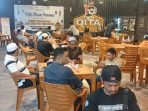 Pererat Silahturahmi ,Apdurin Parimo Dan Insan Pers Buka Puasa  Bersama