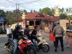 Gandeng Wartawan,Polres Parimo Bagikan Ratusan Takjil