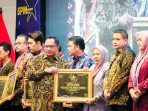 Buktikan Komitmen Pelayanan Publik, Pemprov Sulteng Terima Penghargaan Tertinggi di SPM Awards 2025