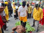 Bupati Parimo Disambut Ritual Adat Suku Kaili saat Memasuki Rujab