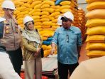 TPID Sulteng Sidak Harga Beras di Parimo, Pastikan Stok Aman dan Harga Stabil