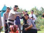 Puluhan Anggota Polres Parimo Mendapat Kenaikan Pangkat Setingkat Lebih Tinggi