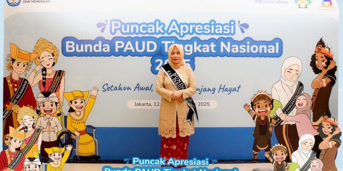 Bunda PAUD Parimo Raih Penghargaan Nasional dari Kemendikdasmen