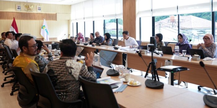 Temui Menkes, Bupati Parimo Usulkan Pembenahan Total Fasilitas Kesehatan